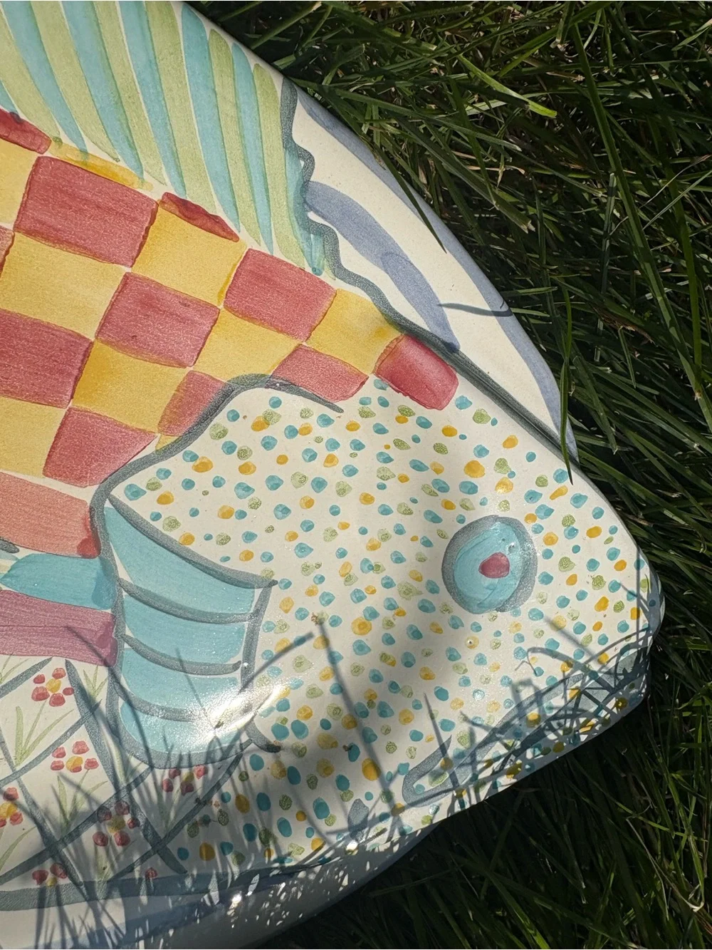 RARE HUGE 🐠 MacKenzie-Childs Fish Platter 24” Yellow, Pink, Aqua, Cream READ